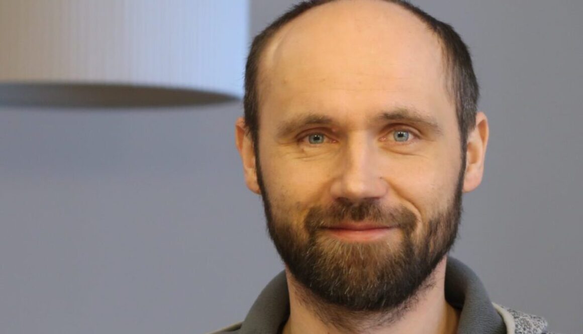 radek_novotný_portrait-scaled