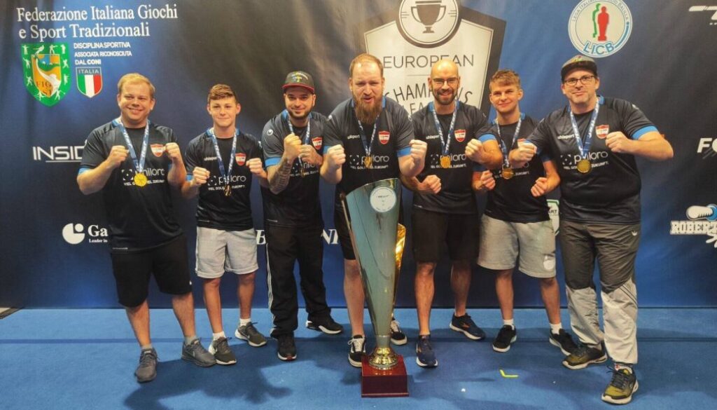 Der TFC Pielachtal jubelt über den Gewinn der Champions League.