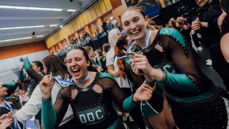 Jubel über die Goldmedaille bei den Fierce Dragons