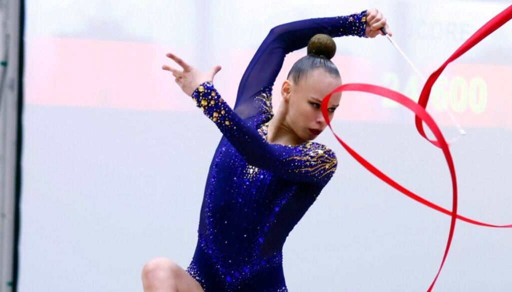 Serafyma-Sytnikova_5x-Gymnastik-Staatsmeisterin-2024_02