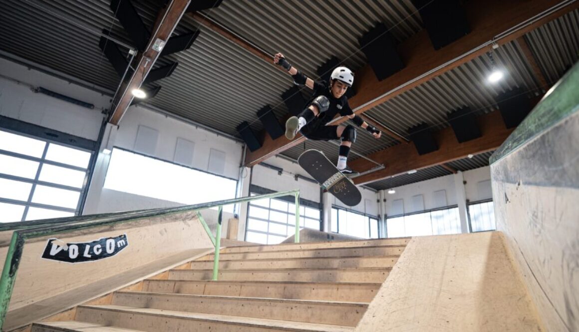 Seraji_Skateboarding